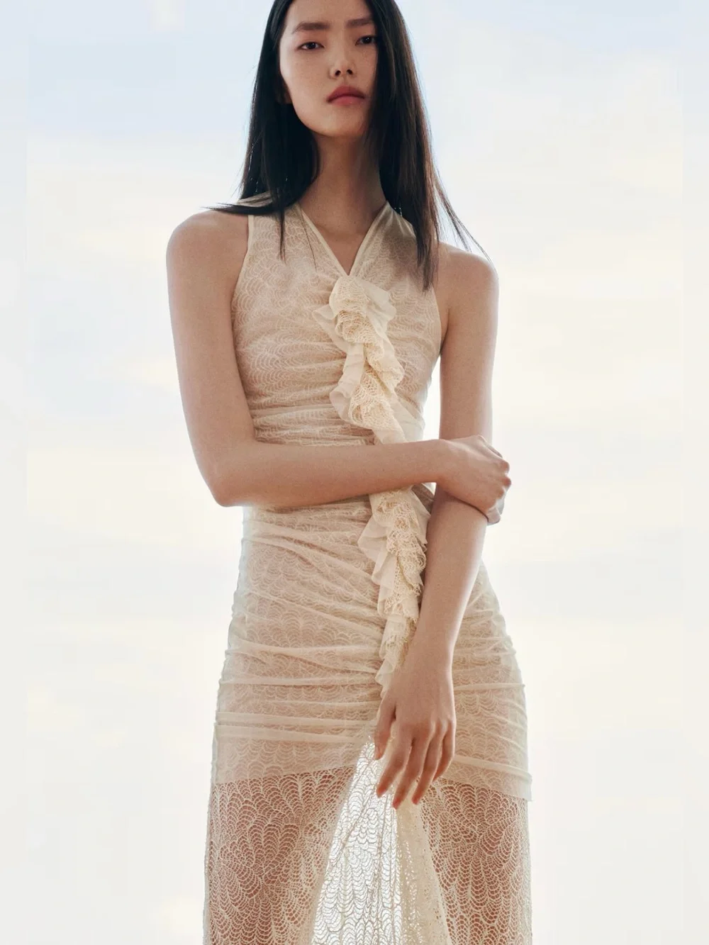 H&M STUDIO COLLECTION
NWT CREAM RUFFLE-TRIMMED LACE DRESS - Picture 3 of 9
